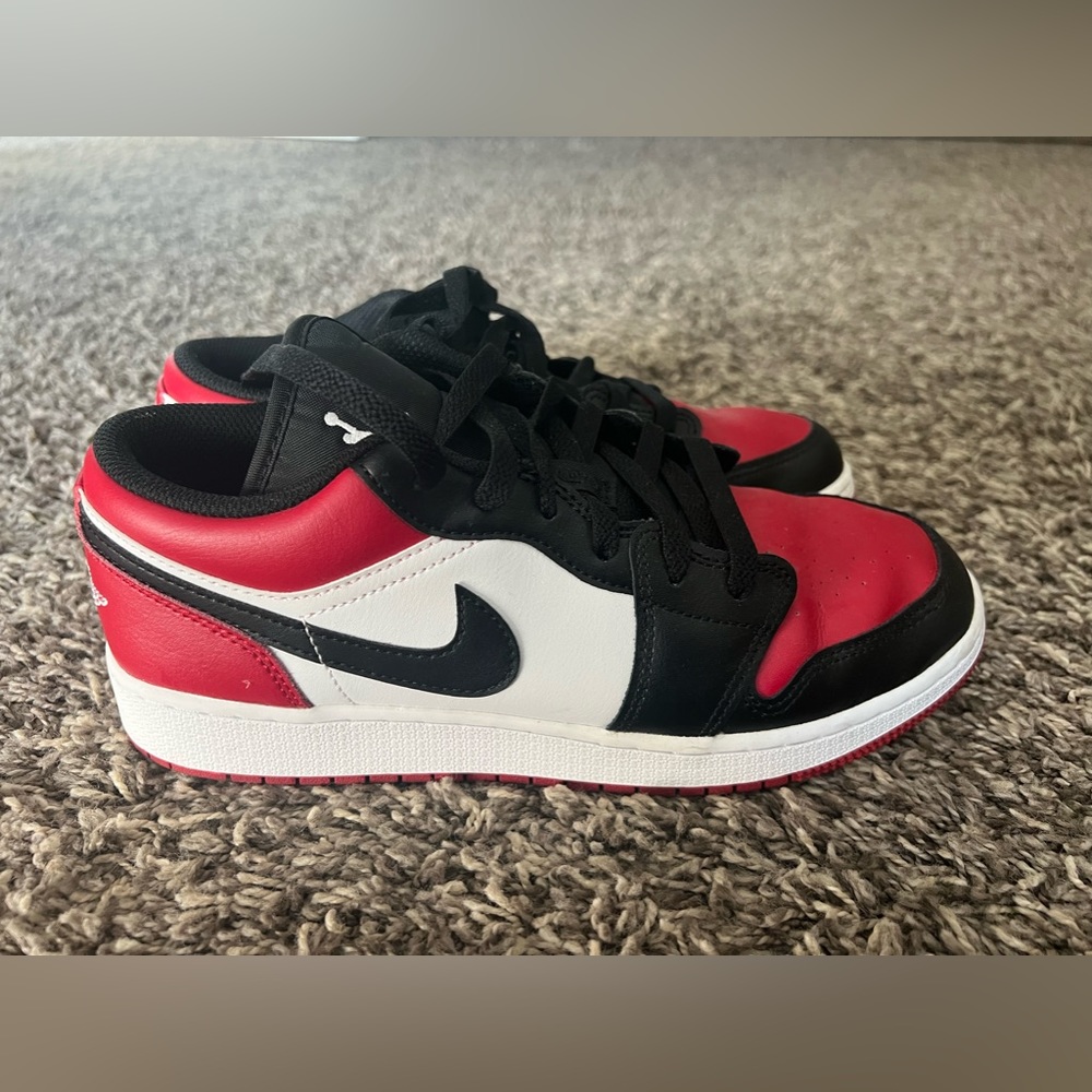 Boys 6.5 Nike Air Force Ones